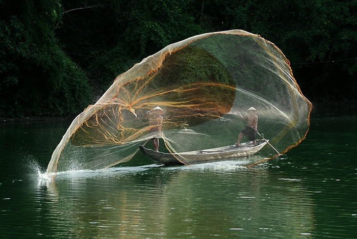На рыбалке. Автор: Ly Hoang Long.