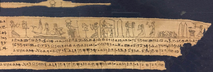 Полотно с текстом и обелисками, III-I века до нашей эры. \ Фото: blogs.getty.edu.