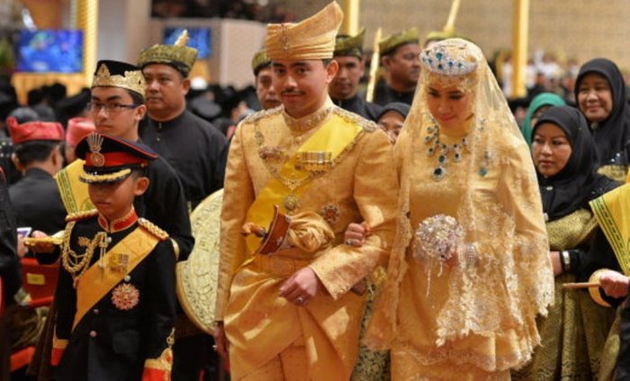 Принц Абдул Малик и принцесса Даянгку Раабиатуль Адавия Пенгиран Хаджи Болкиах, 2015 год. 