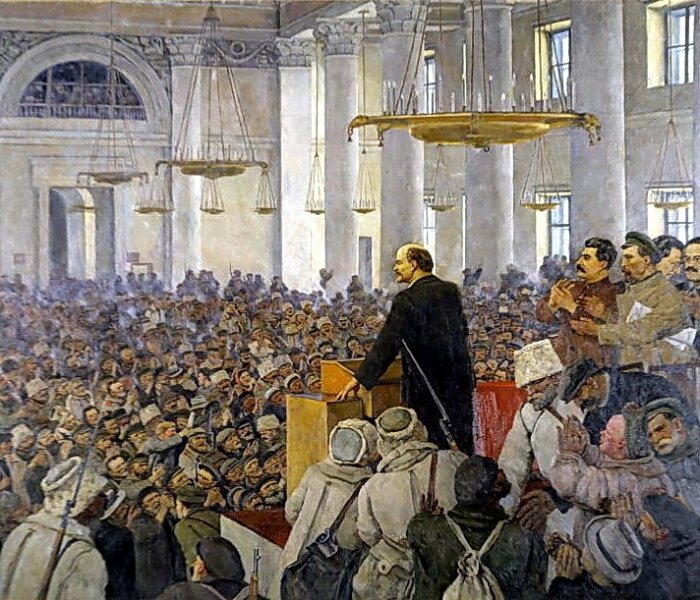 Первое выступление: речь Владимира Ленина на заседании Петросовета в Смольном 25 октября 1917 года, Константин Юон. \ Фото: mobile.twitter.com. 