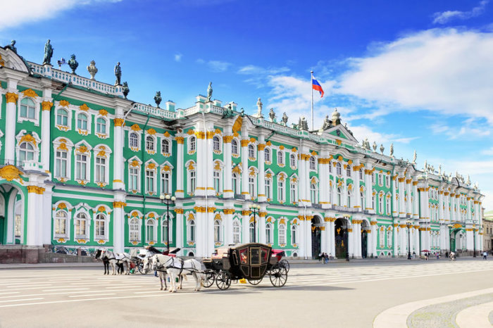 Культурная столица России, северная Венеция, детище Петра — так часто называют Санкт-Петербург.
