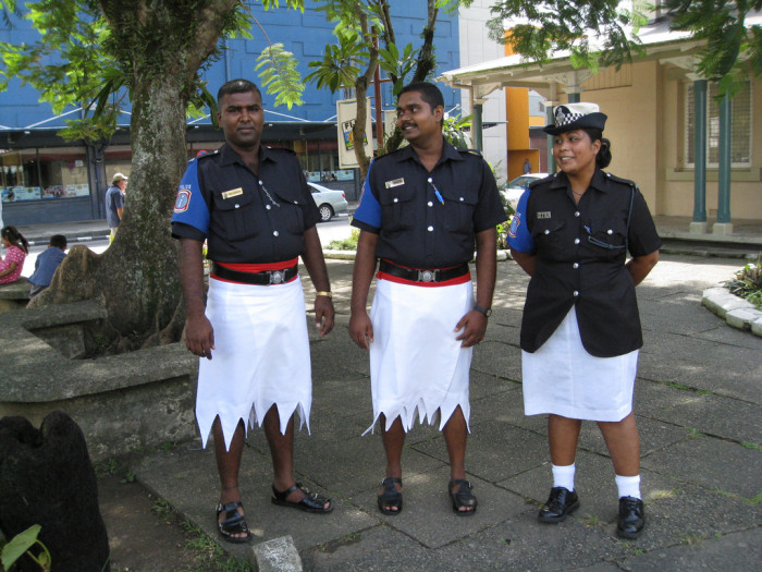 Полиция Фиджи. \ Фото: sporcle.com.