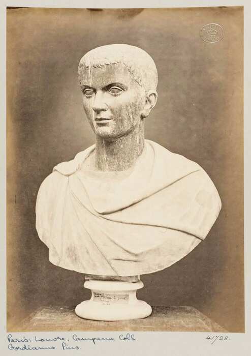 Портрет-бюст императора Гордиана III. \ Фото: collections.vam.ac.uk.