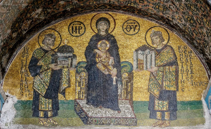 Мозаика у входа в собор Святой Софии на юго-западе. / Фото: educazionealtalento.com.