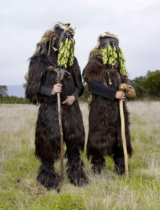 Удивительные костюмы для языческих ритуалов современной Европы