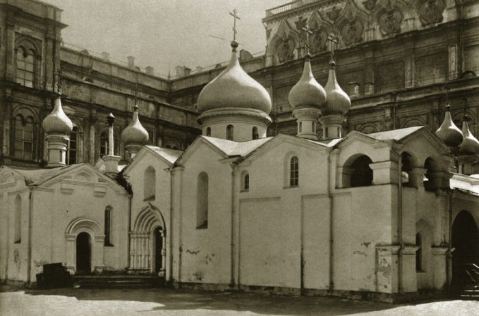Собор Спаса на Бору, известный с 1330 г. и снесенный в 1933 г.
