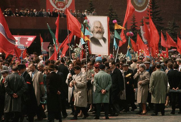 1964 год, Москва. Демонстрация на Красной площади.
