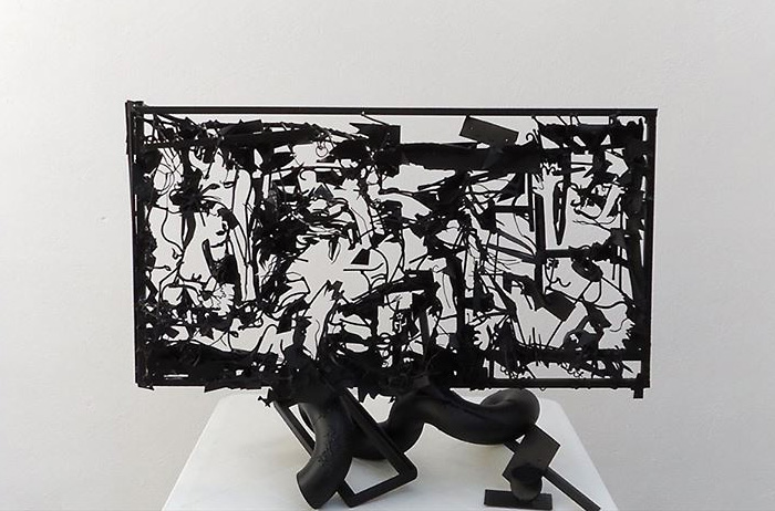 Конструкция из металлических обломков, воссоздающая «Гернику» Пабло Пикассо