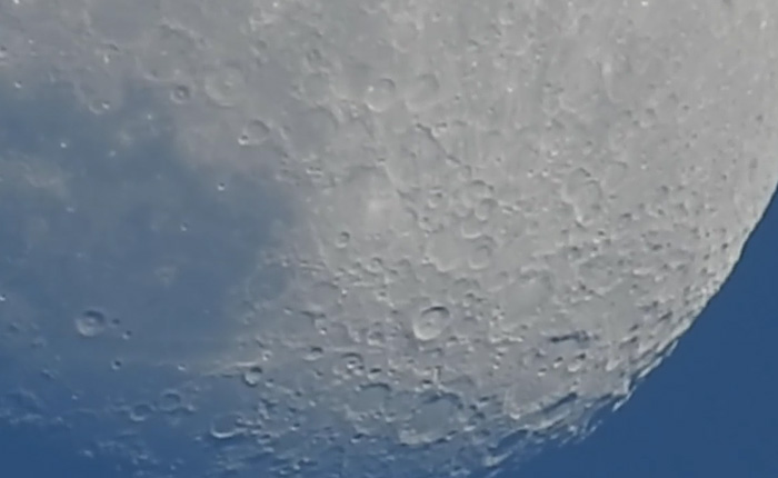 Рельеф Луны, который можно разглядеть без телескопа.