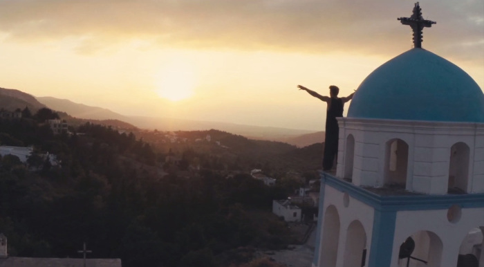 «На вершине мира» - атмосферный краткометражный фильм.