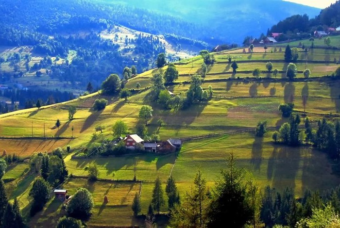 Румынские горы являются частью горной системы Карпатских гор.