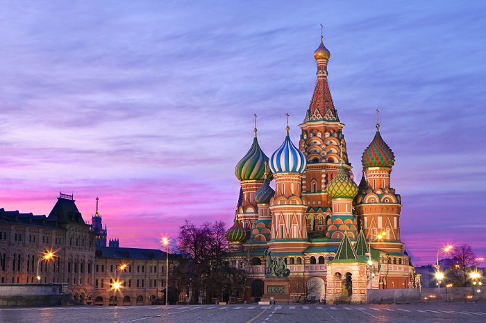 Православный храм, расположенный на Красной площади в Москве.