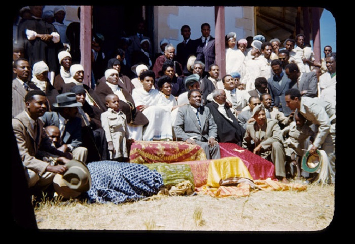 Богатые эфиопы на ритуальном обряде.