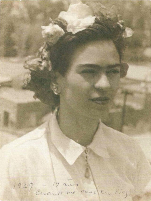 Гениальная художница Фрида Кало в молодости.