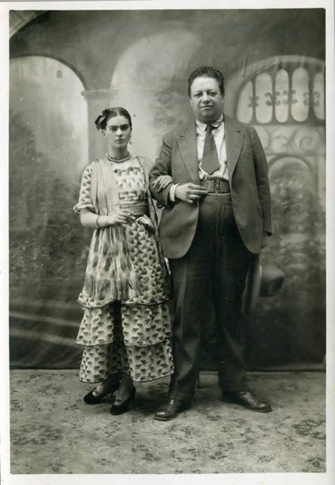 Диего Ривера и Фрида Кало в день свадьбы, 1929 год.