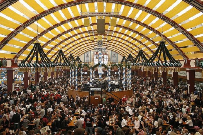 Крупнейший в мире фестиваль пива, является неотъемлемой частью баварской культуры.