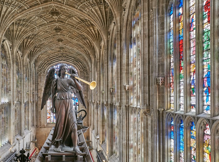 Финалист конкурса – фотограф Сара Роулинсон (Sara Rawlinson), запечатлевшая ангела-хранителя, который наблюдает за посетителями часовни более 480-ти лет