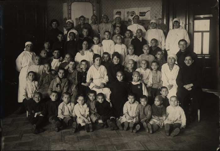 Воспитанники и воспитатели, Минск, 1922 год.