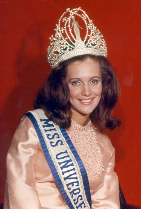 Мисс Бразилия и победительница конкурса «Мисс Вселенная 1968».
