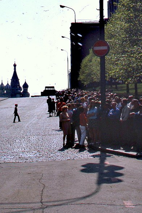 Первомайские демонстрации на Красной площади.