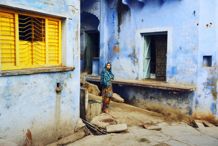 Улочка города в северо-западной части Индии. Автор фотографии: Райта Кувахара (Raita Kuwahara).
