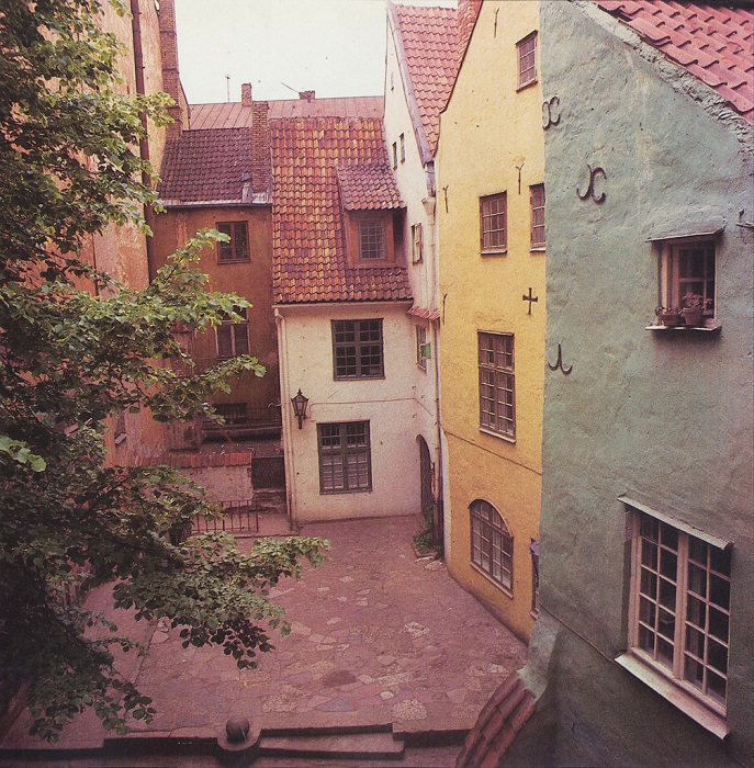 Три Брата — комплекс старинных зданий в центре Старой Риги.