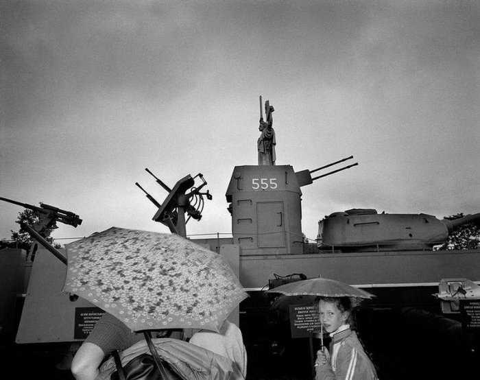 Памятник Второй мировой, 1989 год. Фотограф Бруно Барби (Bruno Barbey).