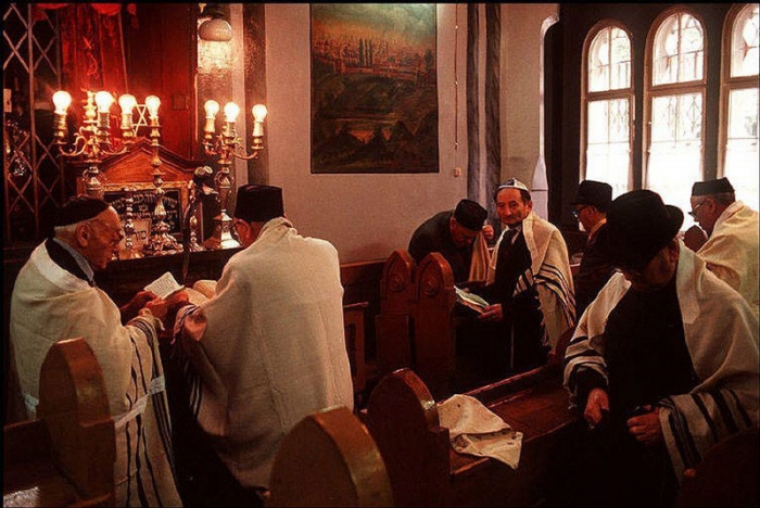 Центр еврейской жизни Черновцов, 1988 год. Фотограф Бруно Барби (Bruno Barbey).