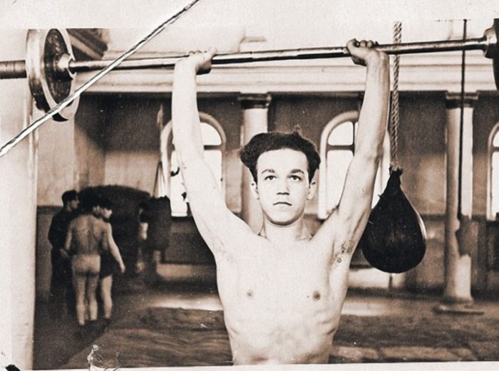 Чемпион Днепропетровска и области по боксу среди юношей, 1954 год.