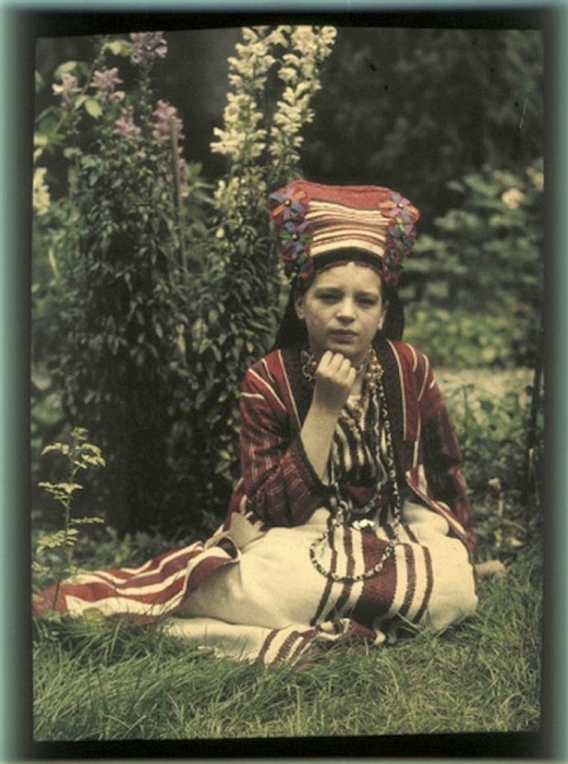 Старшая дочь Козаковых - Вера.