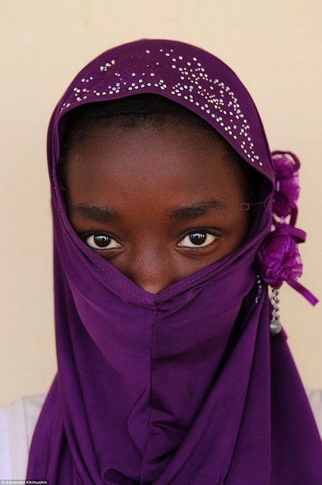 Традиционной женской одеждой в Мавритании является мелихва - отрез ткани, в который женщины оборачиваются с головы до ног.
