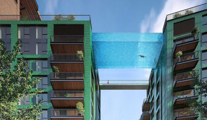 Проект стеклянного бассейна между двумя зданиями в Лондоне.