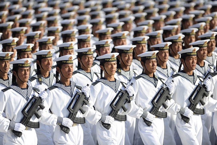 Отважные китайские моряки, Пекин. 15 сентября 2009 г. Фотограф Джо Чан (Joe Chan).