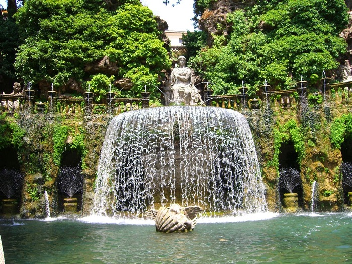 Один из самых прекрасных фонтанов во всем мире.