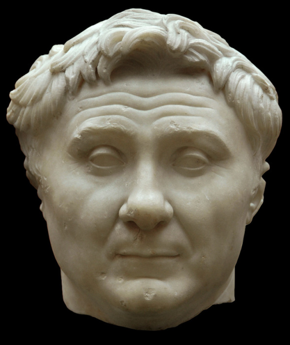 Римский полководец и государственный деятель, сначала союзник, а потом противник Цезаря.