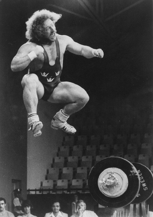 Леннарт Дальгрен из Швеции празднует свое первое место на XXI Олимпийских играх в Монреале, 1976 год.