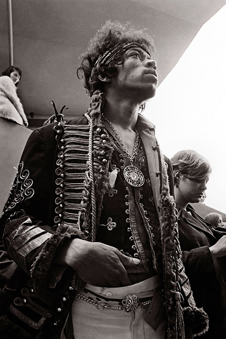 Американский гитарист-виртуоз перед выступлением, 1967 год.