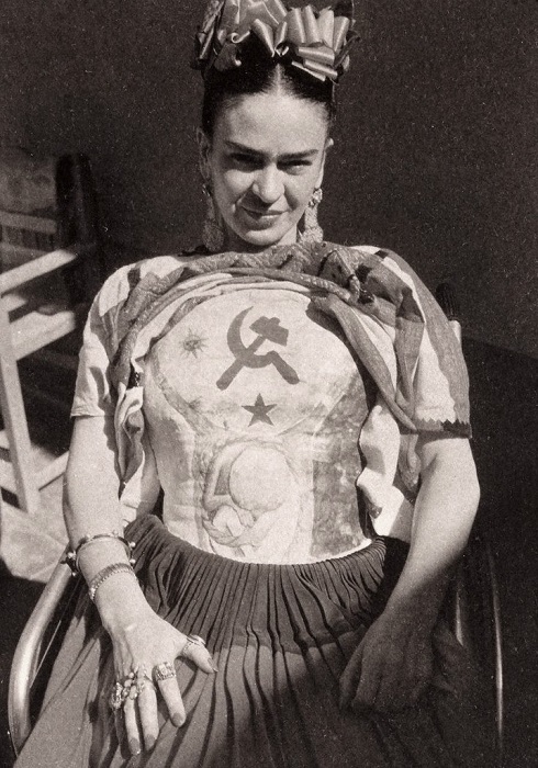 Мексиканский художник и график, жена Диего Риверы, мастер сюрреализма.