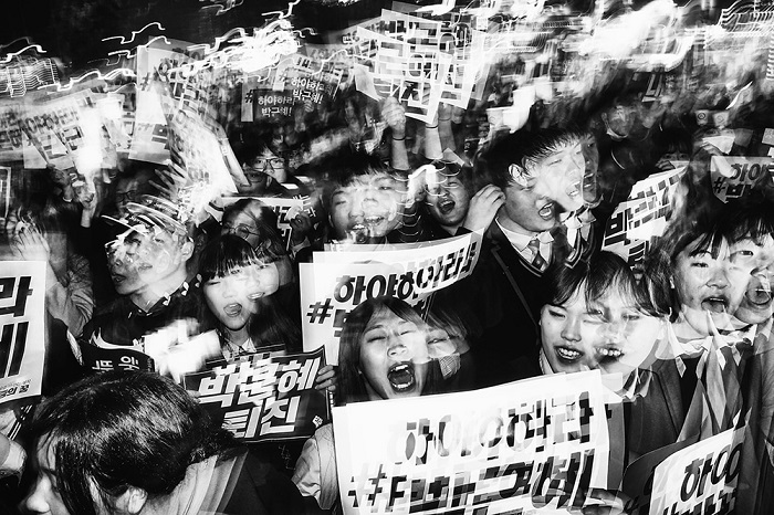 1-е место в номинации «Открытая категория: Фотожурналистика / Любитель» занял корейский фотограф Аргус Пол Эстрюок (Argus Paul Estabrook).