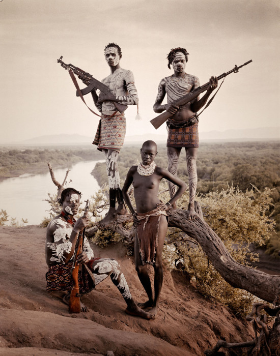 Племя, живущее в долине реки Омо, в Эфиопии.