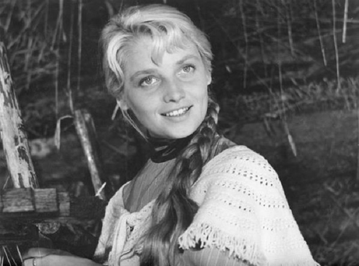 Красавица советского кинематографа, которую называли «русской Брижит Бардо».