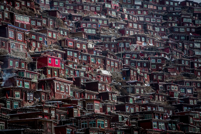 Дом для 40 тысяч монахов. Фотограф: Wan Shun Luk.