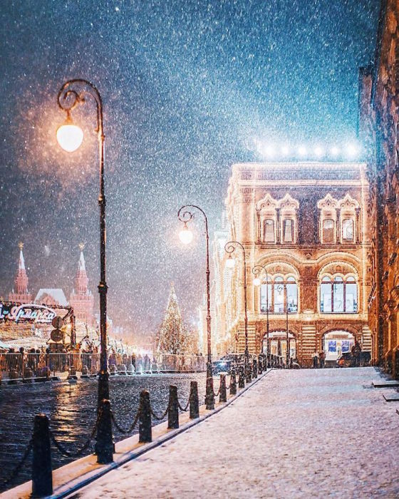 Прекрасный вид зимнего города.