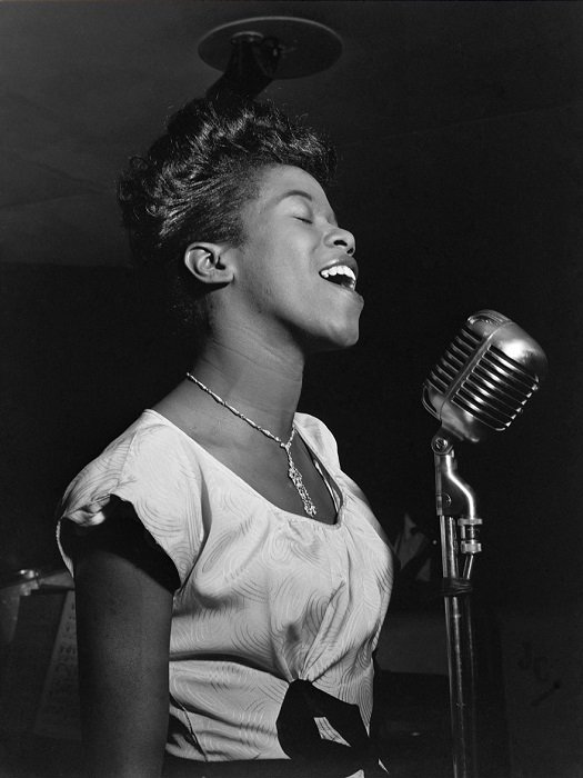Ода из лучших исполнительниц джаза и популярных песен, 1946 год.