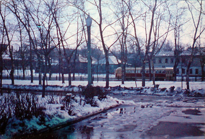 Сквер у кинотеатра  «Спутник», 1969 год.