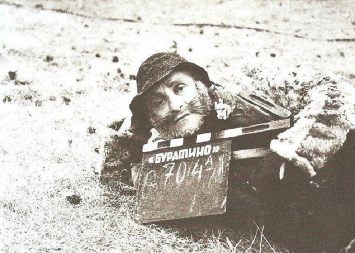 Ролан Антонович Быков в роли отъявленного мошенника кота Базилио.