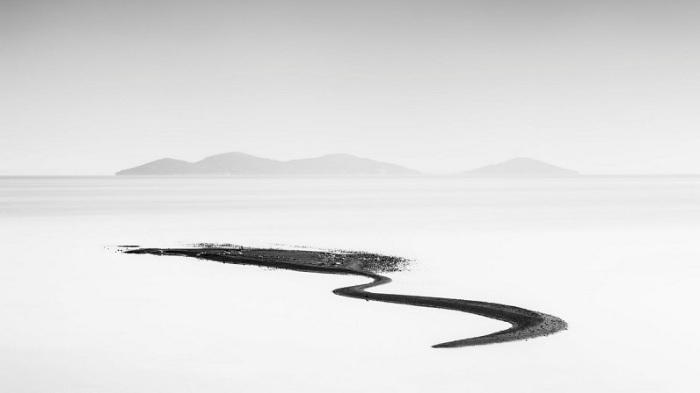 1-е место в номинации «Пейзажи» присуждено испанскому фотографу Дэвиду Фруто Эгею (David Frutos Egea), запечатлевшему песчаное образование после дождя.