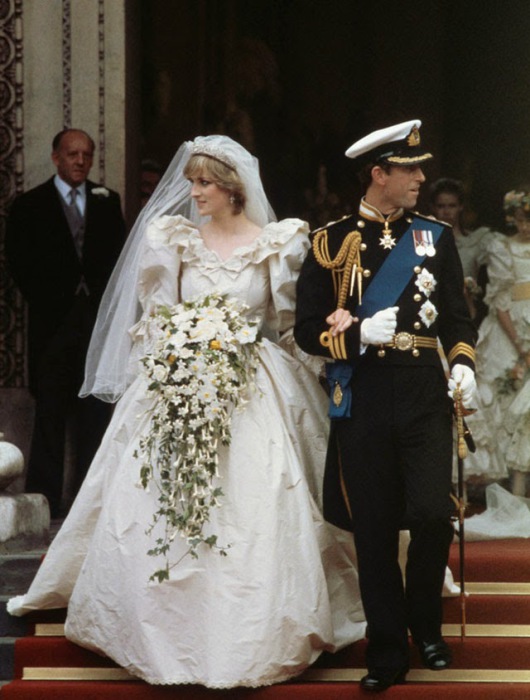 Королевская свадьба состоялась в 19841 году.