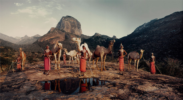 Племя людей самбуру живёт в северной части Кении, где предгорья горы Кения соединяются с северной пустыней.