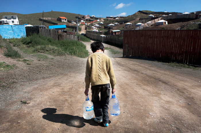 70% жителей поселков юрт живут без проточной воды.